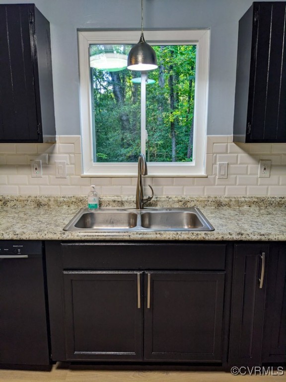 4600 Painted Post Lane Midlothian, VA 23112 - Photo 17 of 50 a kitchen with granite countertop a sink and a window