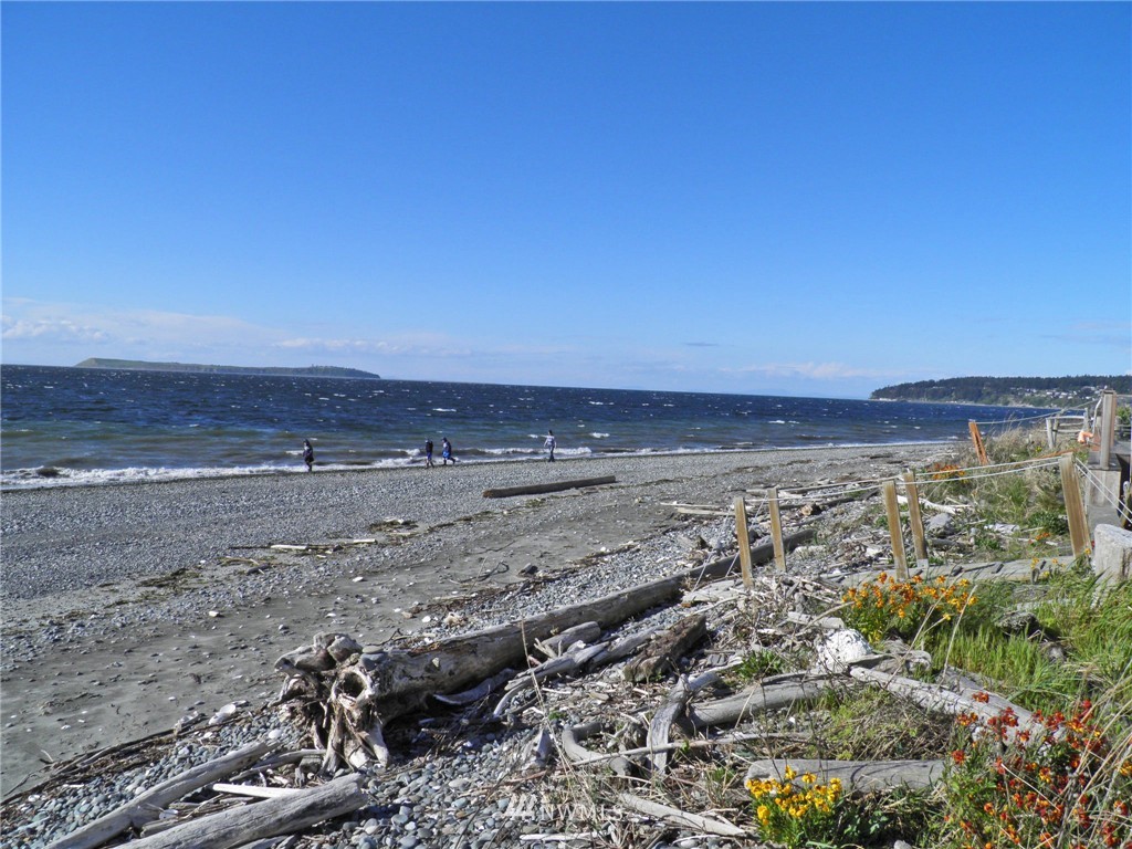 7 Beckett Point Rd Port Port Townsend, WA 98368 - Photo 3 of 23 Gallery Image 3