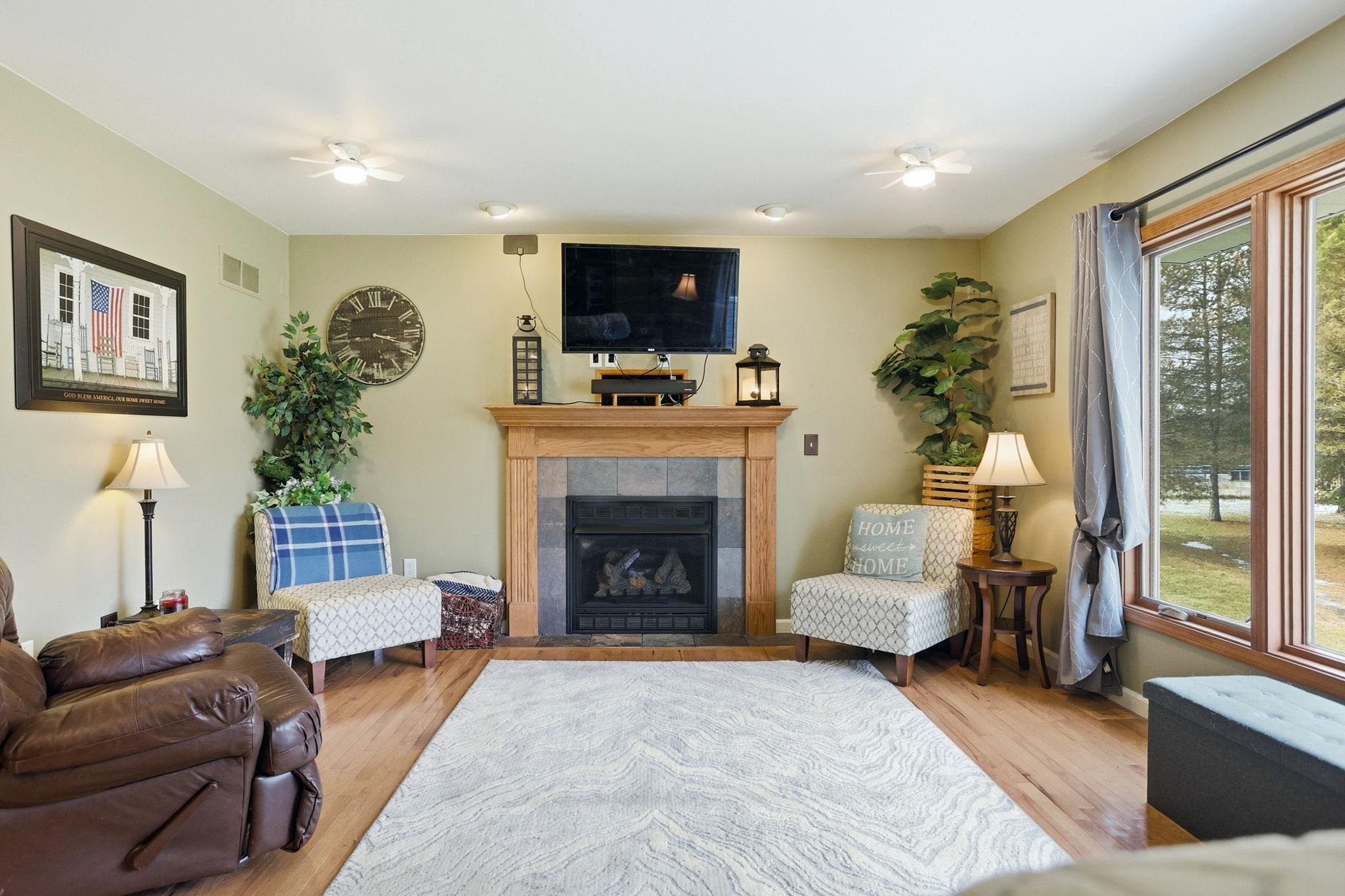 2119 East Vienna Road Clio, MI 48420 - Photo 13 of 88