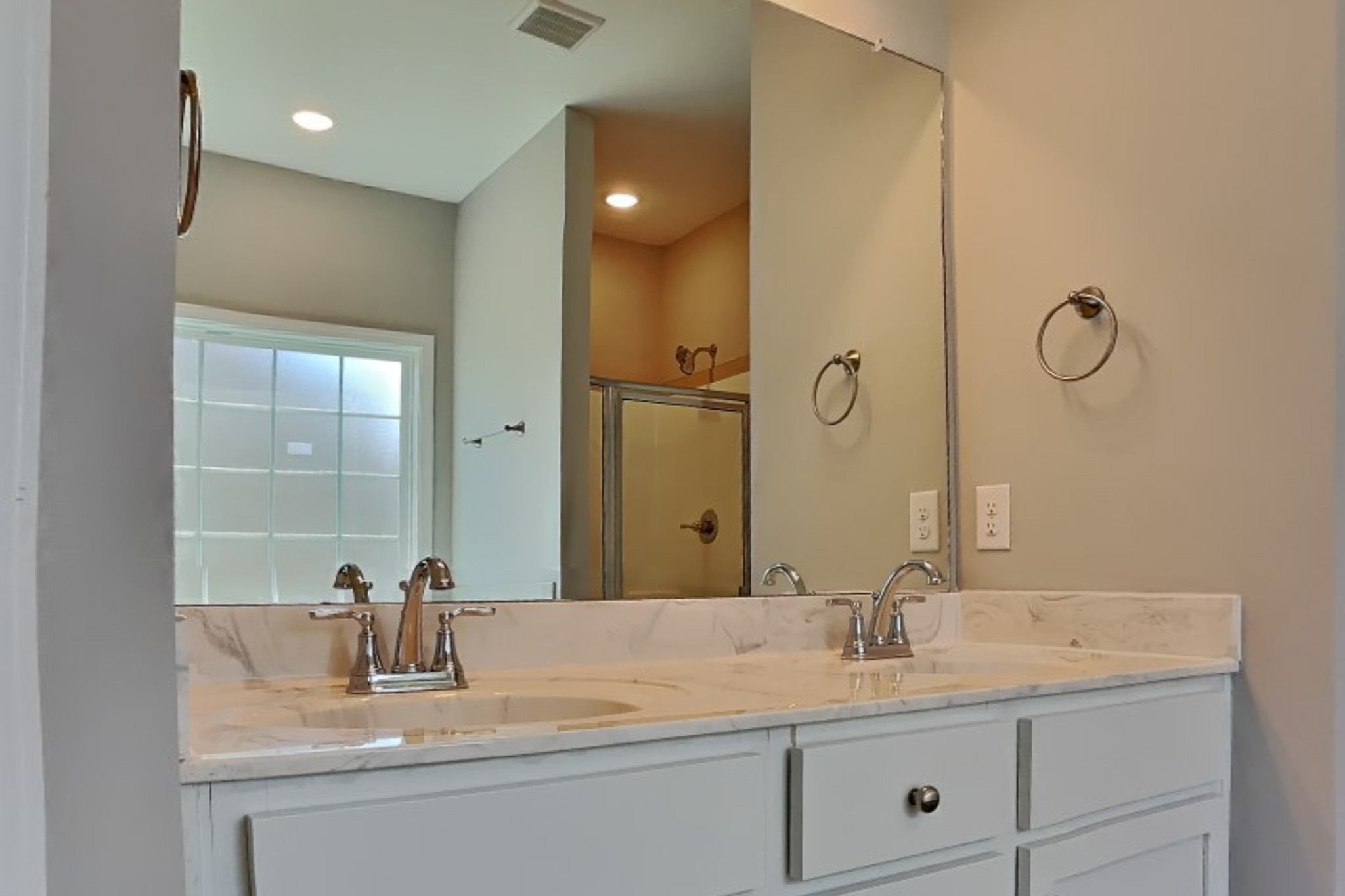 1022 Cyril Dr Spring Hill Spring Hill, TN 37174 - Photo 9 of 17
