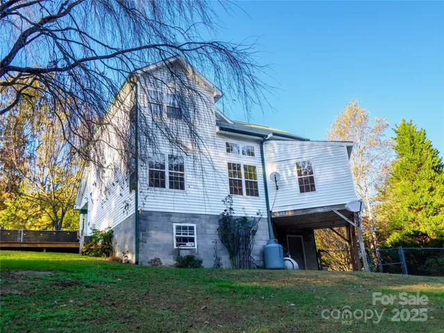 $350,000 | 488 Oleta Road, Hendersonville, NC 28792