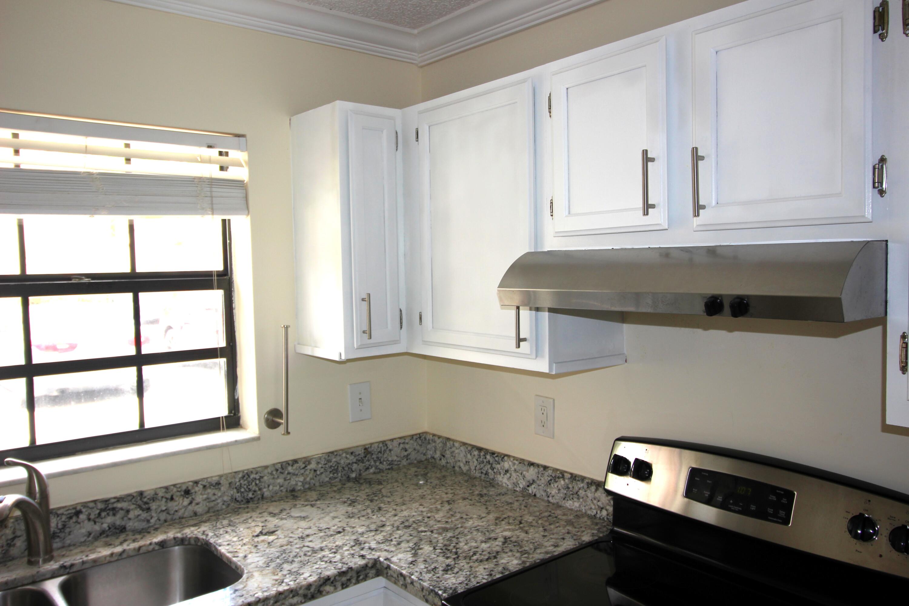 320 Norwood Terrace, Unit 113 Boca Raton, FL 33431 - Photo 11 of 43 IMG_7728