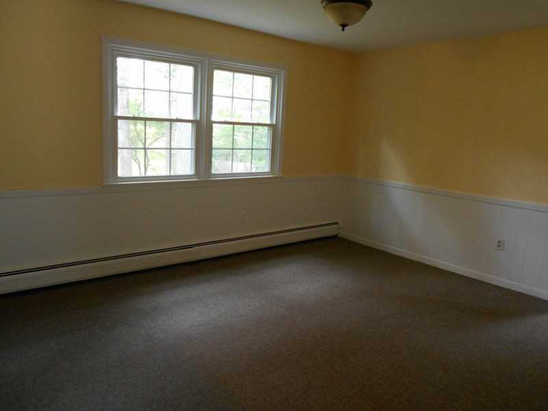 19 Appletown Road Smithfield, RI 02828 - Photo 13 of 18 Dining Room.