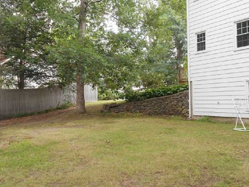 19 Appletown Road Smithfield, RI 02828 - Photo 6 of 18 Exterior Back.