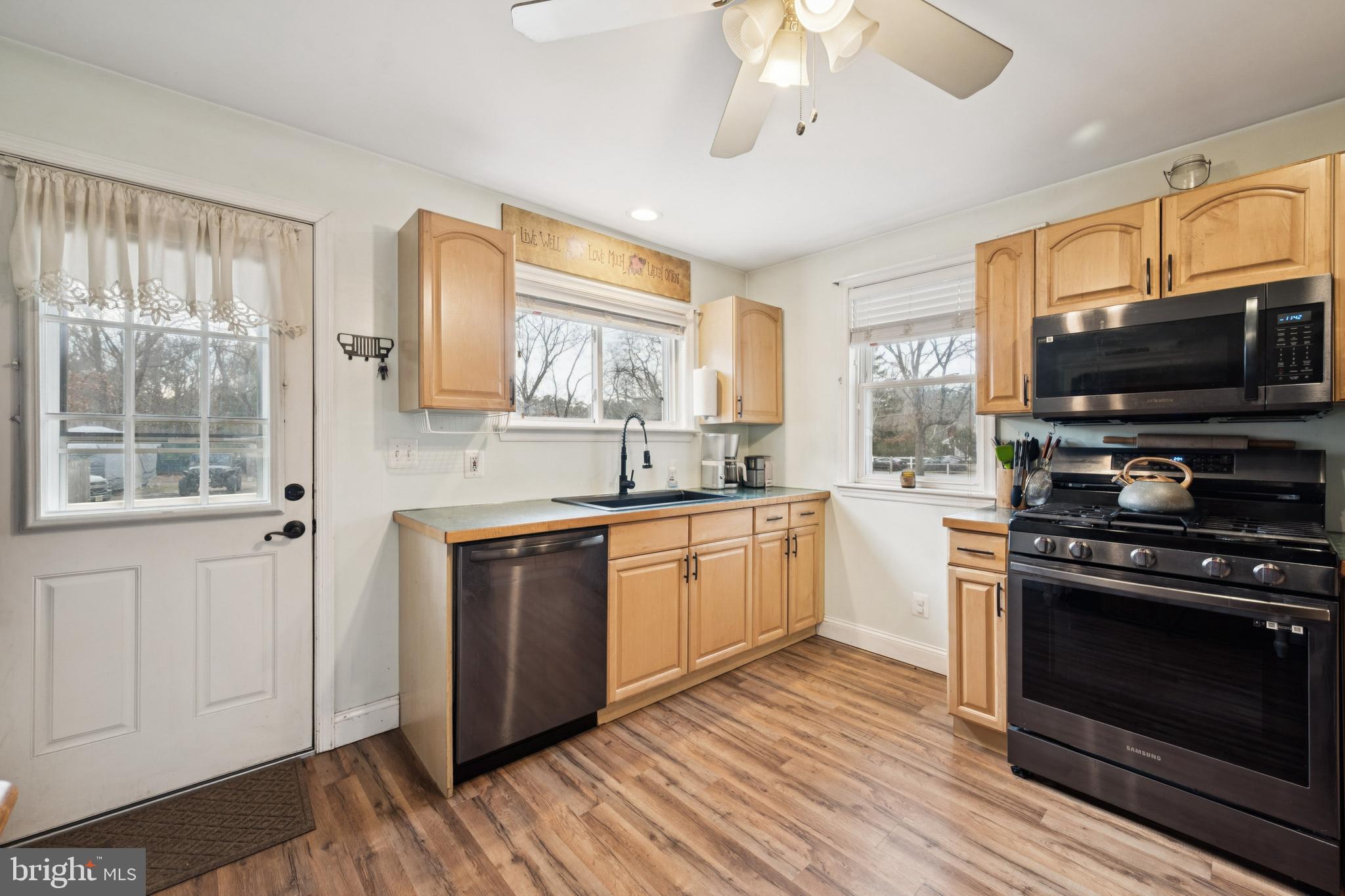 33 Pepper Road Browns Mills, NJ 08015 - Photo 12 of 35