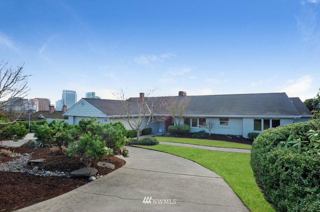 9645 Hilltop Road Bellevue, WA 98004 - Photo 1 of 25 Gallery Image 1