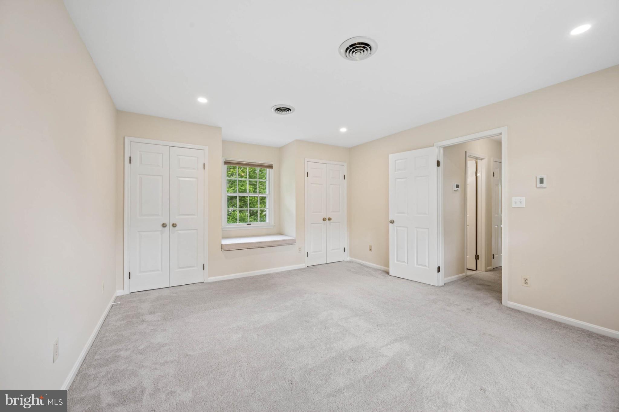 24513 Hanson Road Laytonsville, MD 20882 - Photo 30 of 58 Spacious room with natural light.
