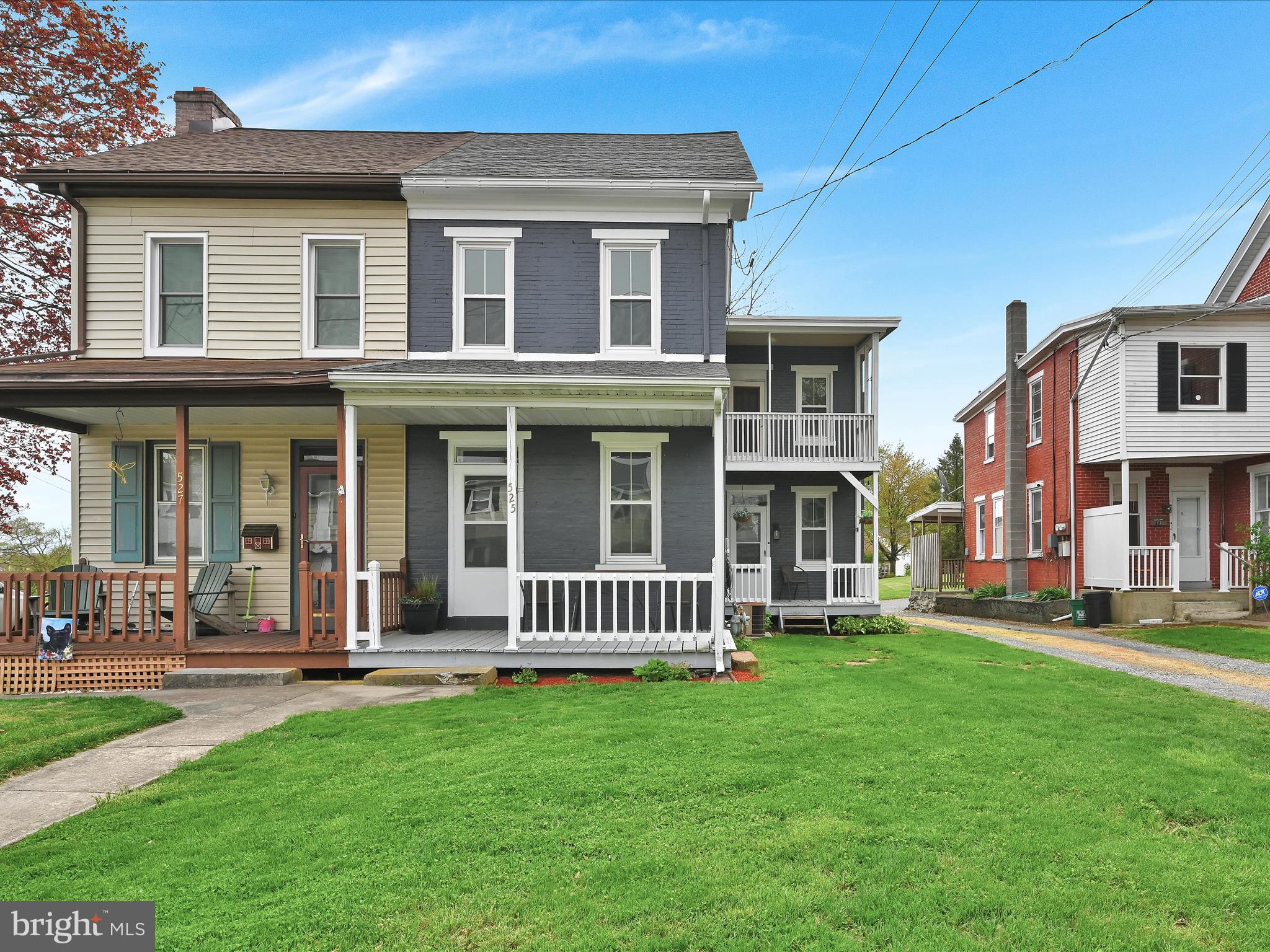 525 North Water Street Lititz, PA 17543 - Photo 3 of 44 Front