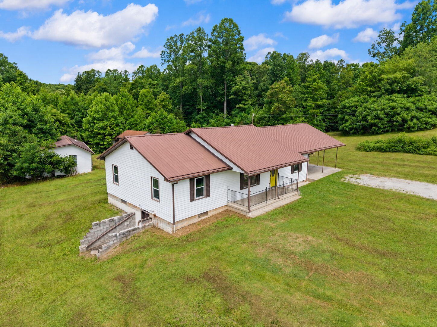 3492 Hawk Creek Road London, KY 40741 - Photo 42 of 45 87-web-or-mls-Edits-37