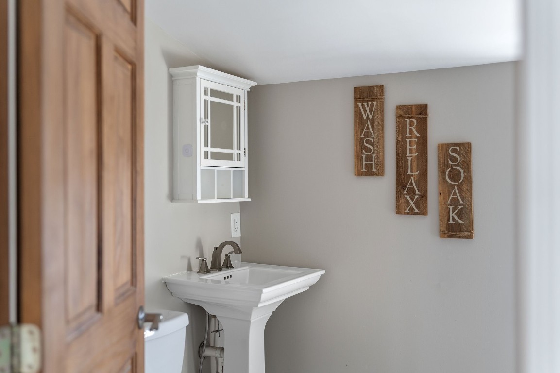 56 Powers Road Binghamton, NY 13903 - Photo 14 of 40