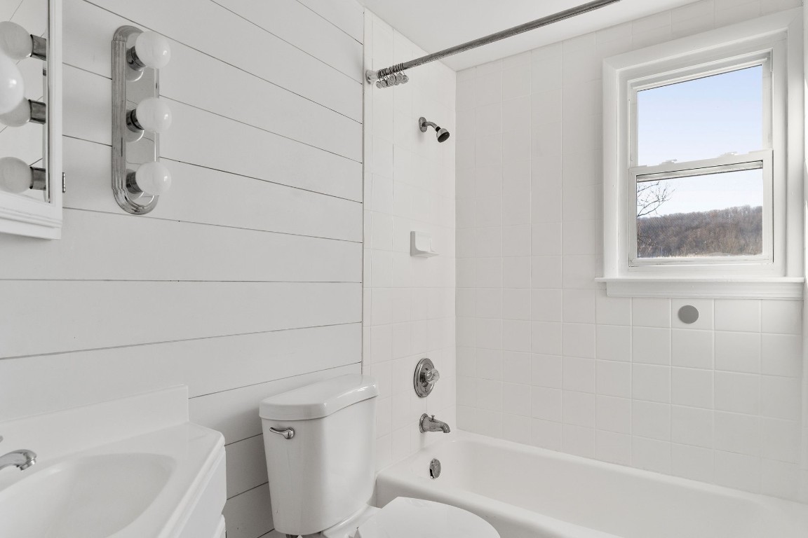 56 Powers Road Binghamton, NY 13903 - Photo 23 of 40