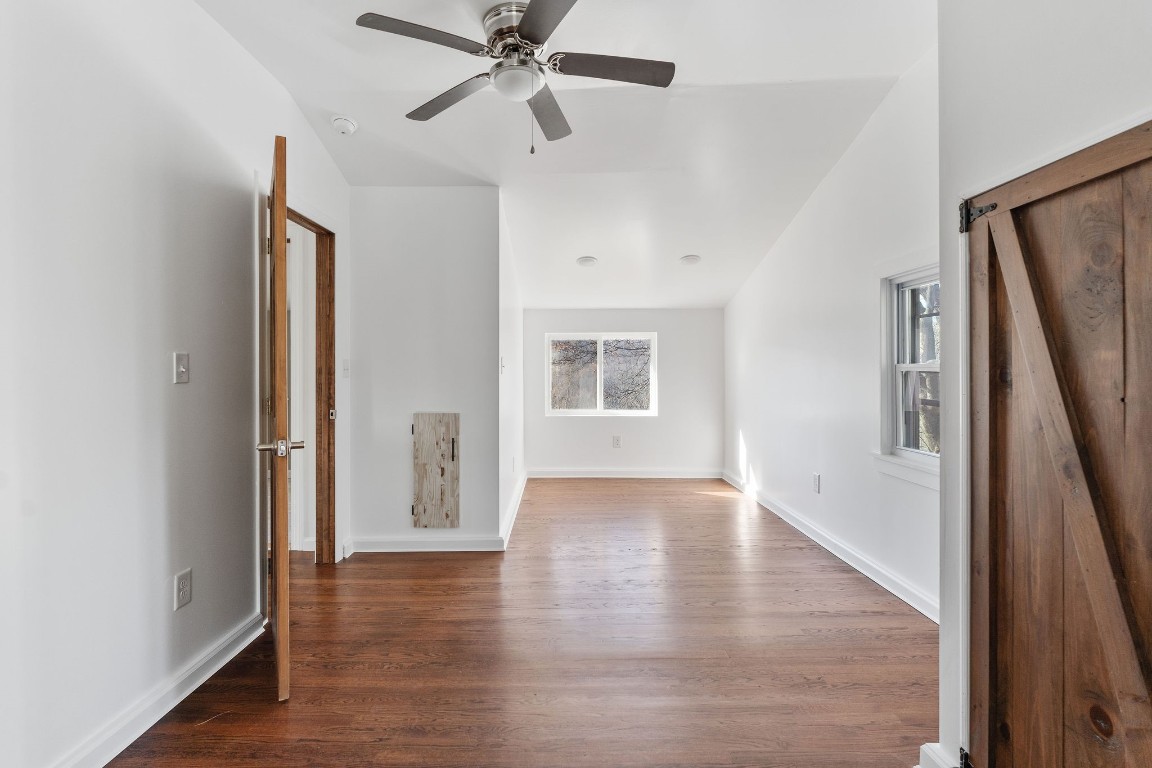 56 Powers Road Binghamton, NY 13903 - Photo 4 of 40