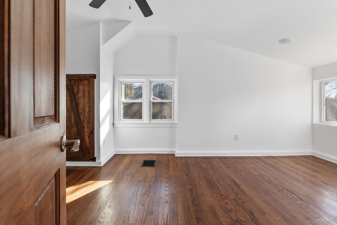 56 Powers Road Binghamton, NY 13903 - Photo 8 of 40