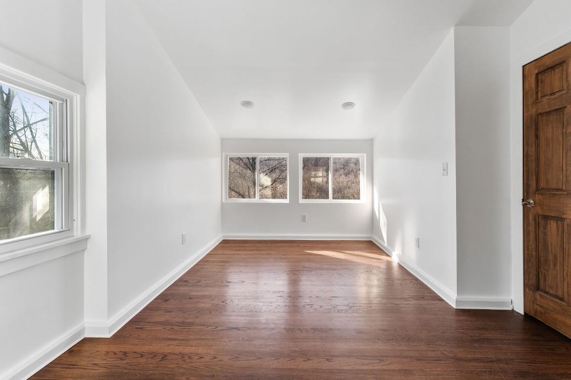 56 Powers Road Binghamton, NY 13903 - Photo 9 of 40