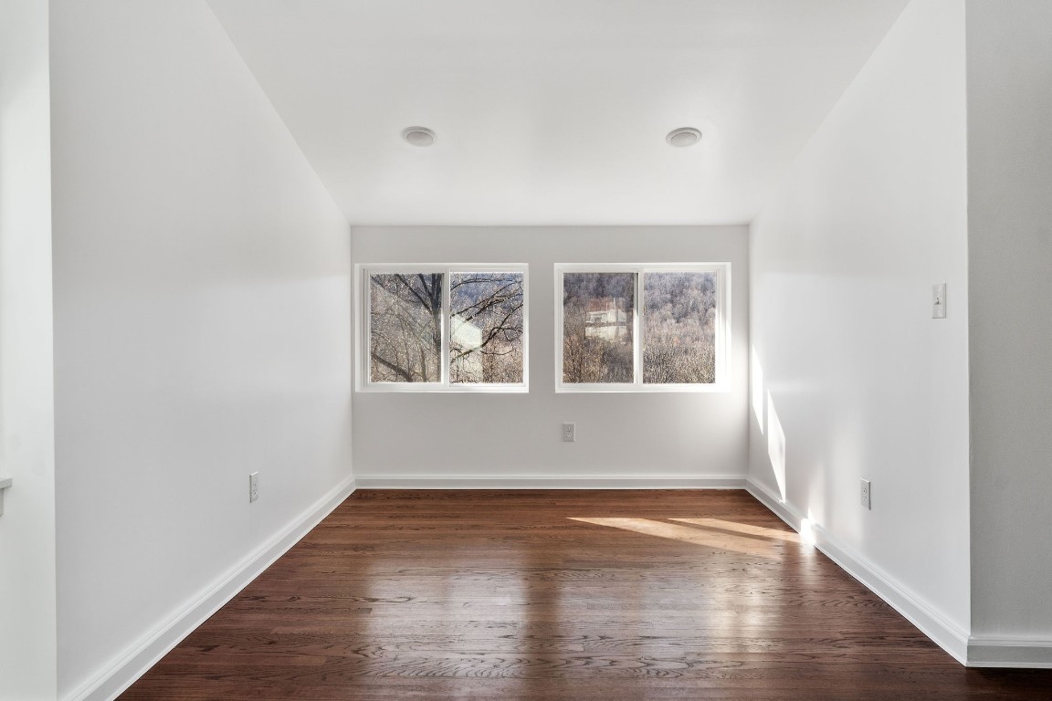 56 Powers Road Binghamton, NY 13903 - Photo 10 of 40