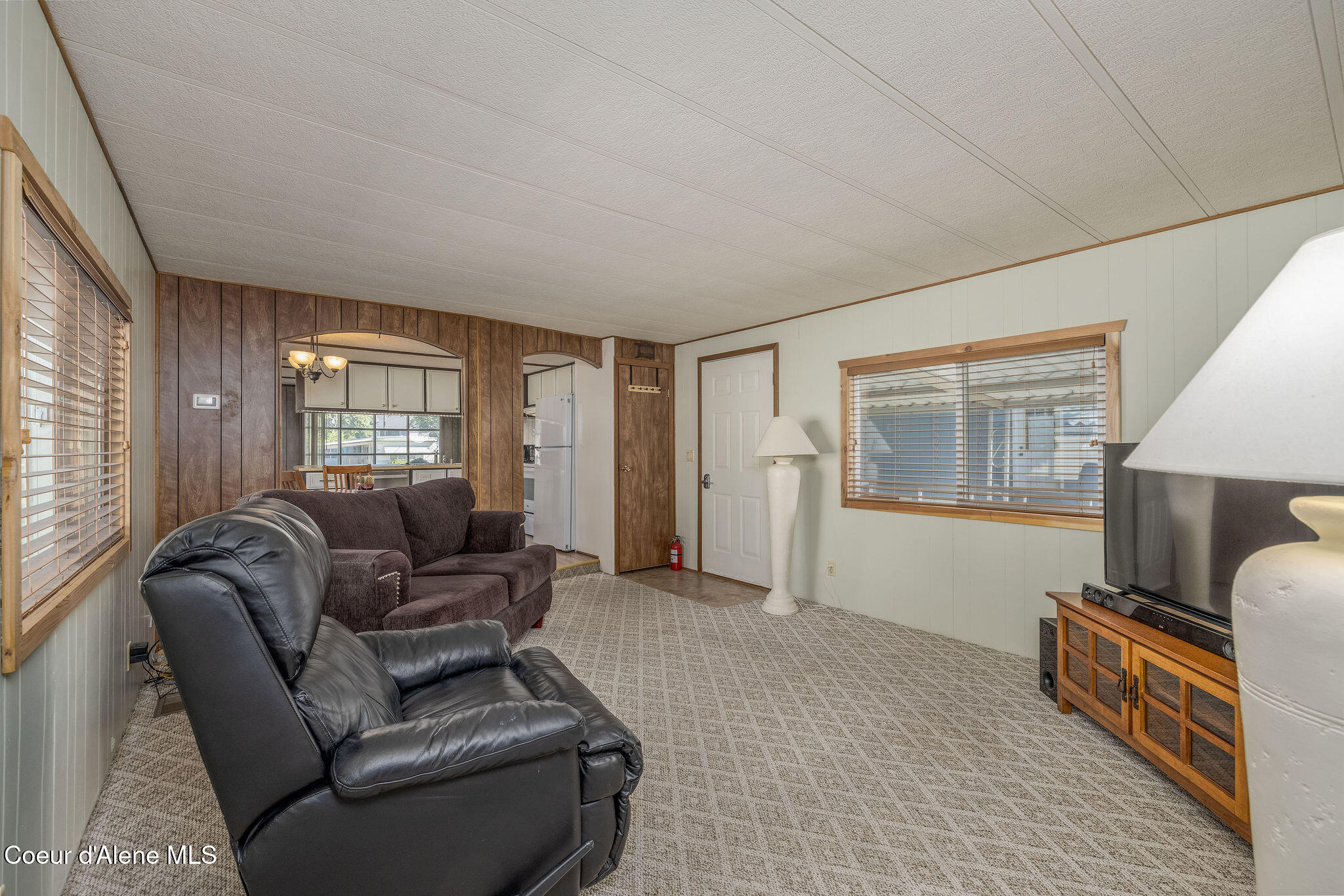 532 Myriah Loop Coeur D'Alene, ID 83815 - Photo 9 of 37 Living Room