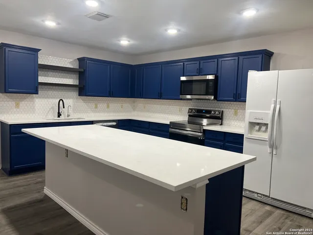 $2,000 | 9646 Limestone Pond, San Antonio, TX 78254