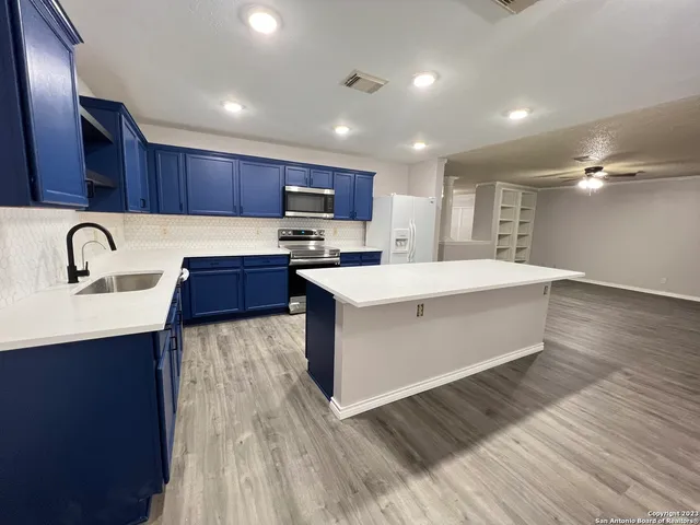 $2,000 | 9646 Limestone Pond, San Antonio, TX 78254