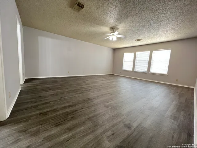 $2,000 | 9646 Limestone Pond, San Antonio, TX 78254