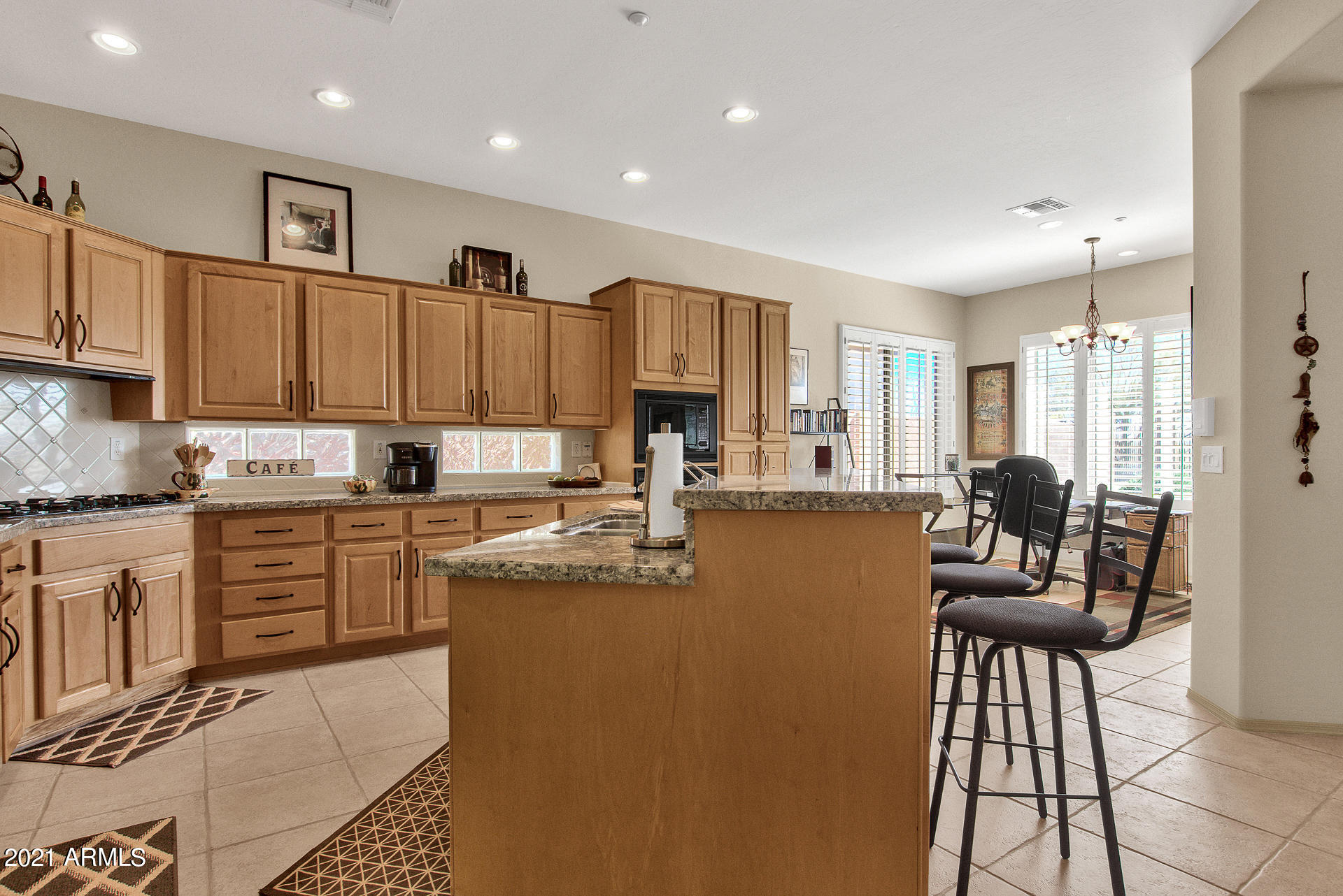 42005 North Crooked Stick Road Anthem, AZ 85086 - Photo 10 of 43 Kitchen
