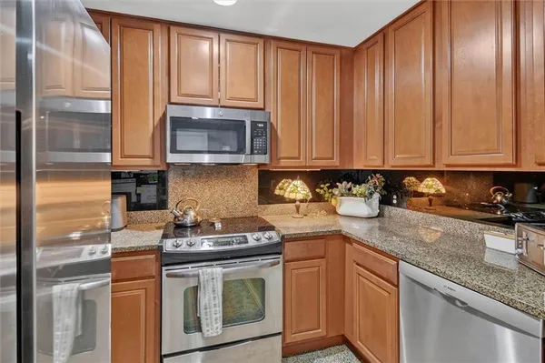 $299,900 | 306 Fourth Avenue, Unit 1401, Pittsburgh, PA 15222
