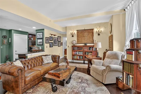 $299,900 | 306 Fourth Avenue, Unit 1401, Pittsburgh, PA 15222