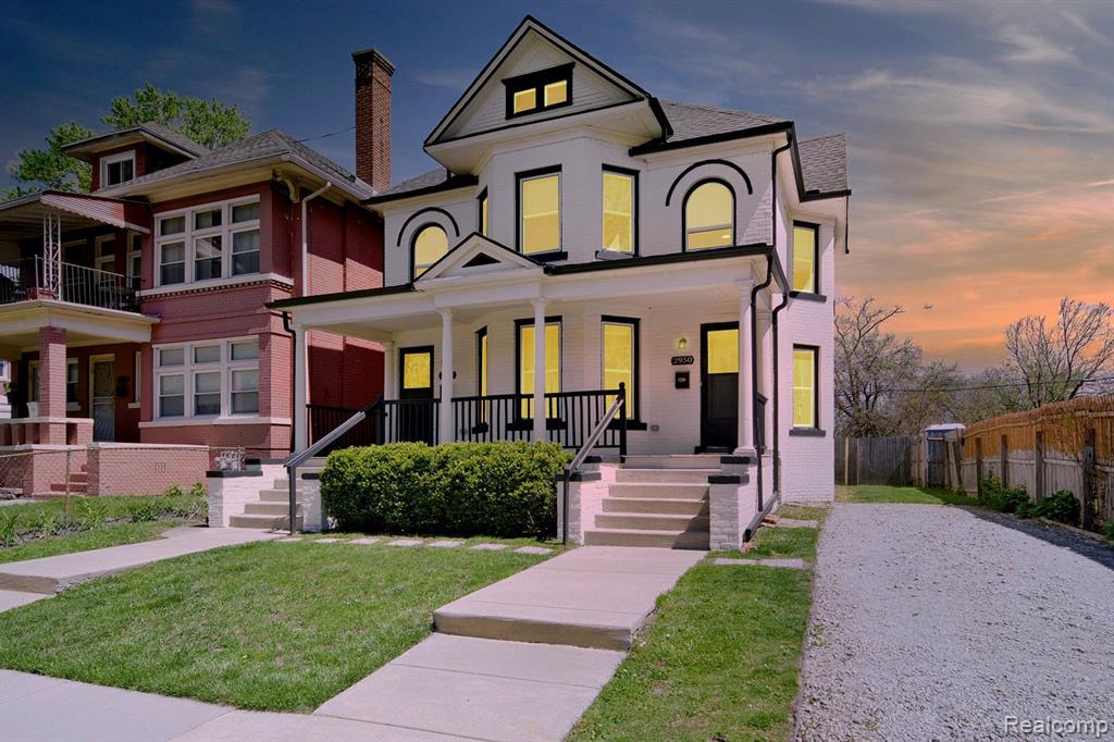 2950 Field Street Detroit, MI 48214 - Photo 1 of 48