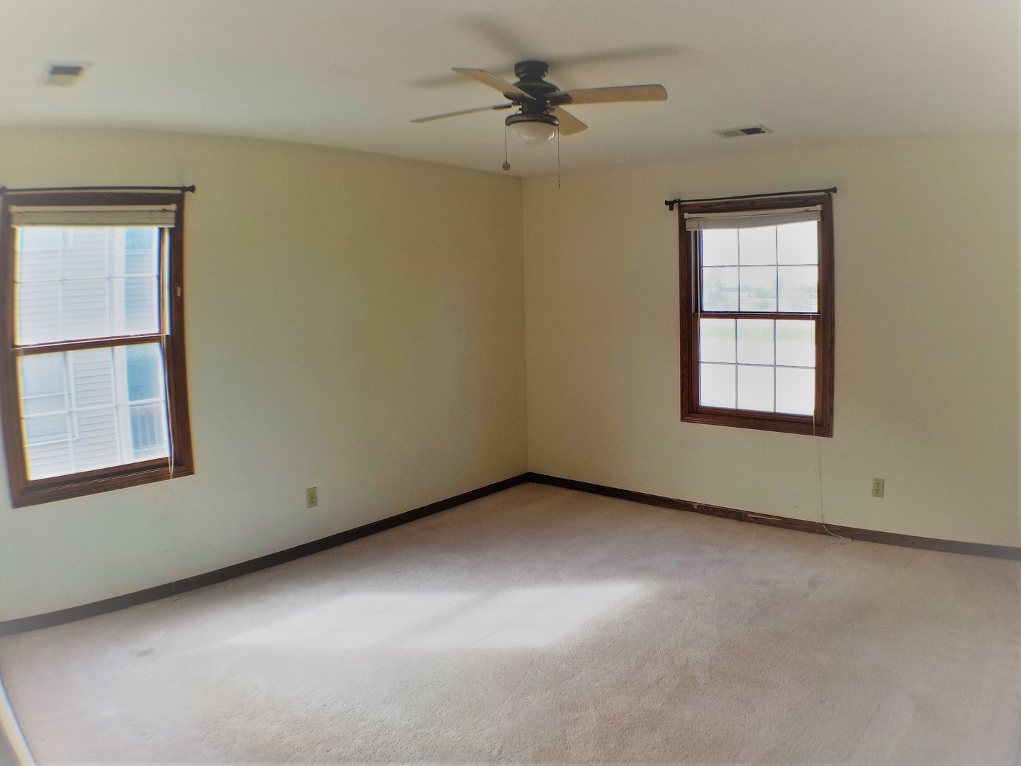 436 South Peace Road, Unit 436 Sycamore, IL 60178 - Photo 9 of 16