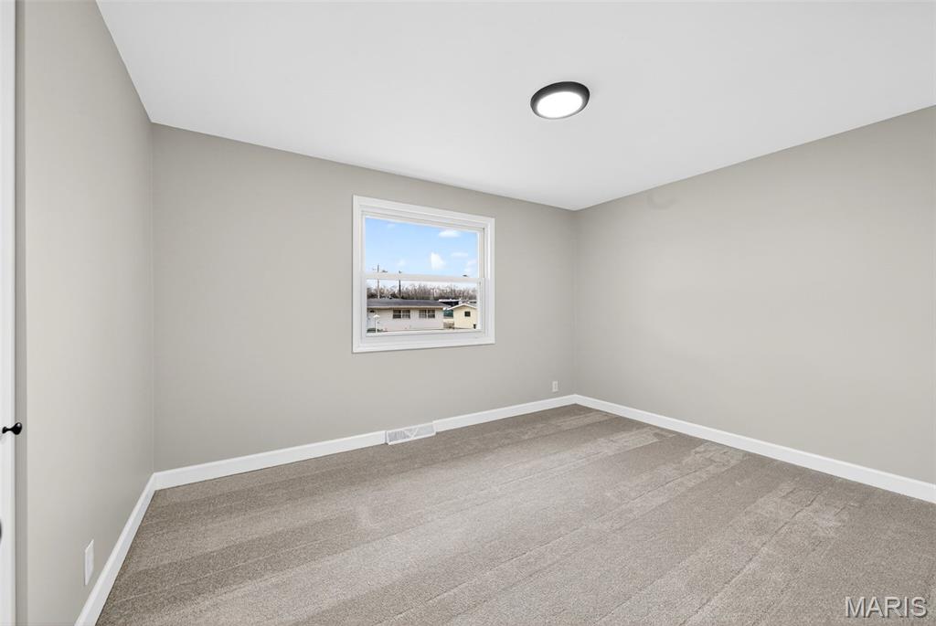 9224 Ellison Drive Ferguson, MO 63136 - Photo 10 of 24