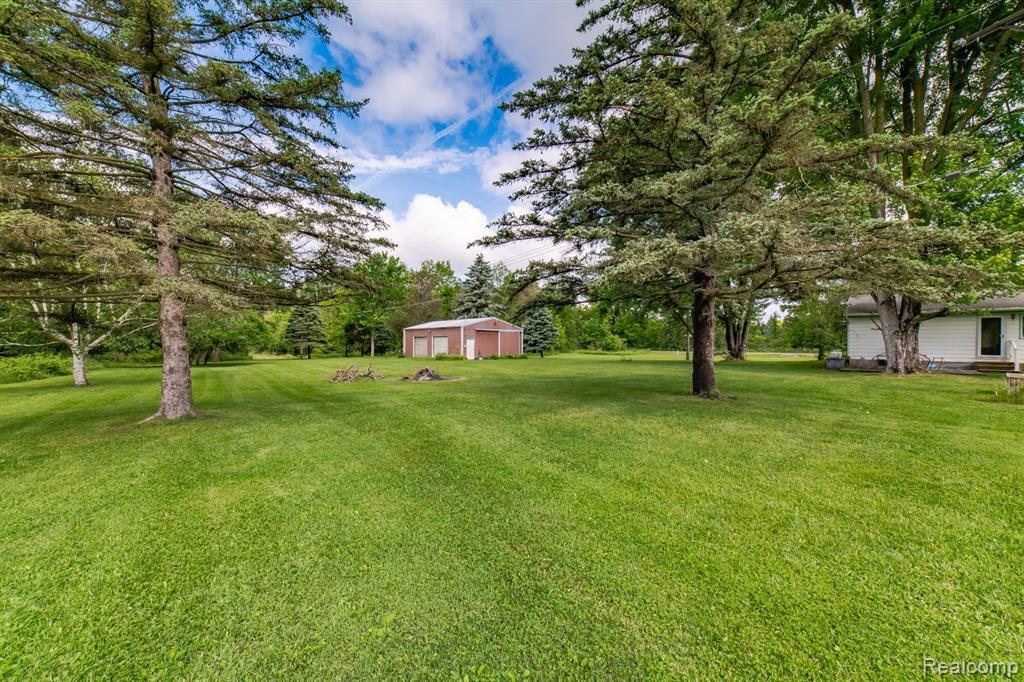 1515 Hummer Lake Road Oxford, MI 48371 - Photo 33 of 54