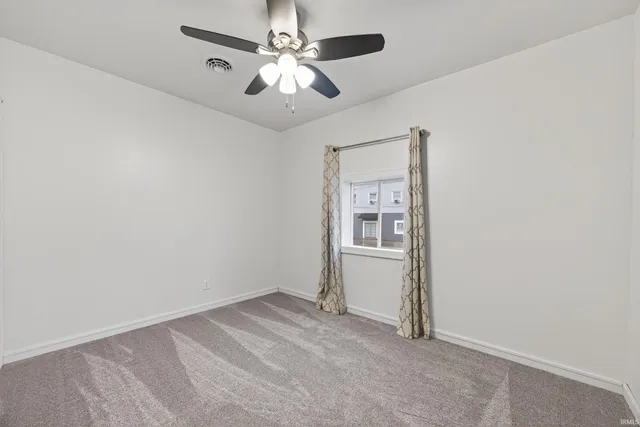 $140,000 | 607 West Warren Street, Unit B, Mitchell, IN 47446