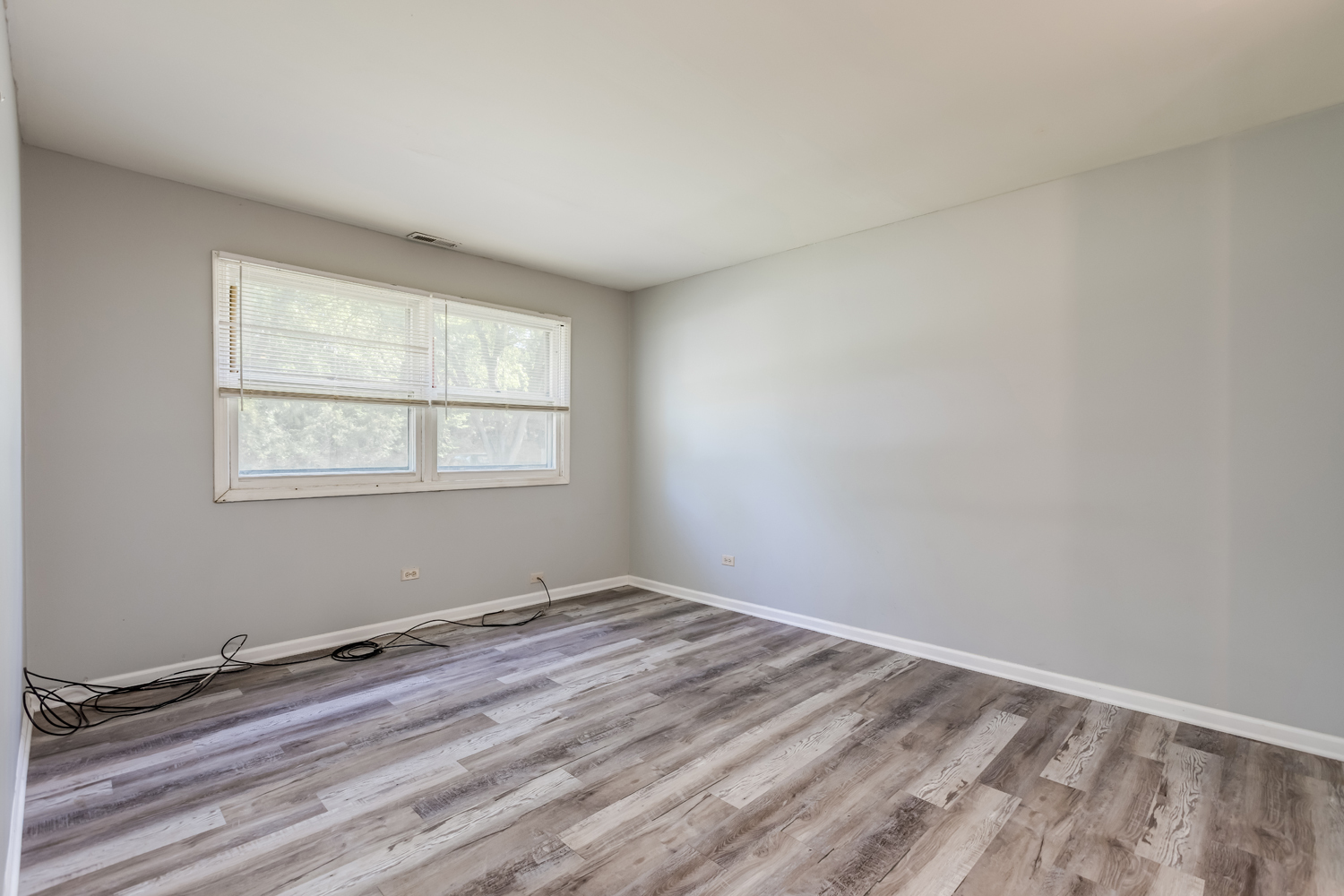 4042 Charleston Road Matteson, IL 60443 - Photo 17 of 27
