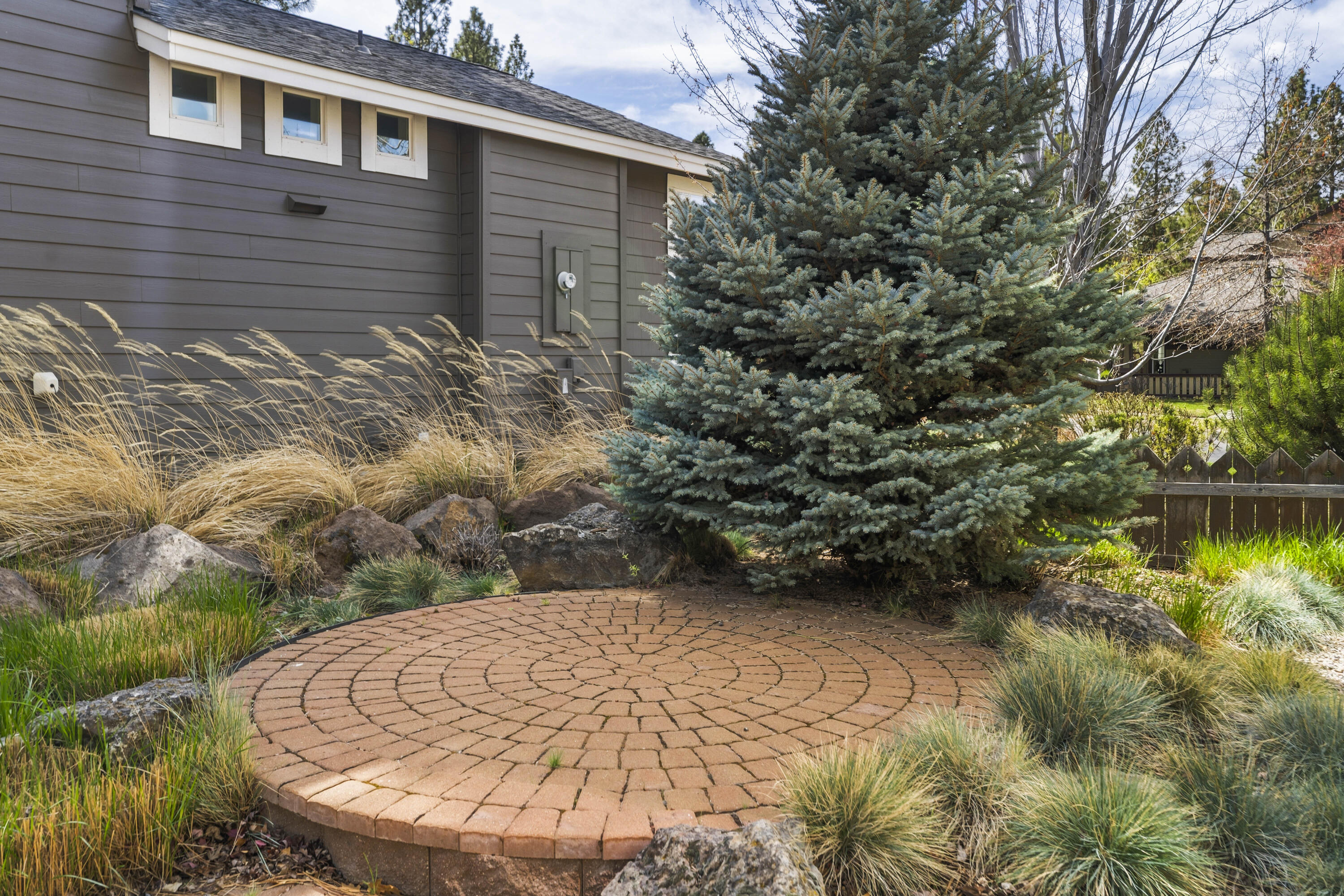 61425 Davis Lake Loop Bend, OR 97702 - Photo 40 of 51 12-Exterior