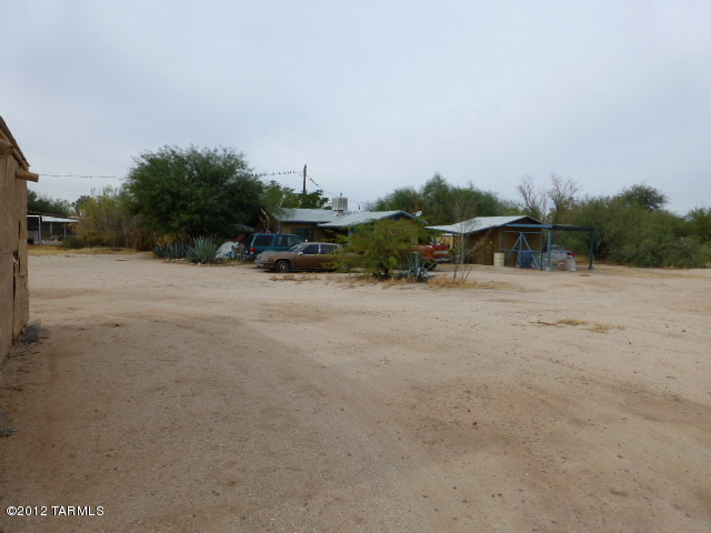 120 West King Road Tucson, AZ 85705 - Photo 8 of 10 a view of outdoor space with city view