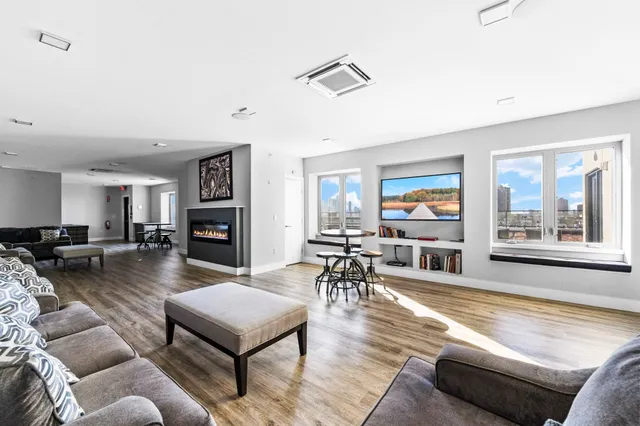 $2,450 | 62-68 69th Street, Unit 304, Guttenberg, NJ 07093