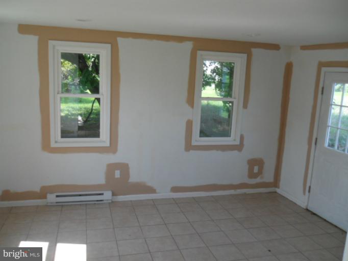15802 Shinham Road Hagerstown, MD 21740 - Photo 2 of 12 Bedroom