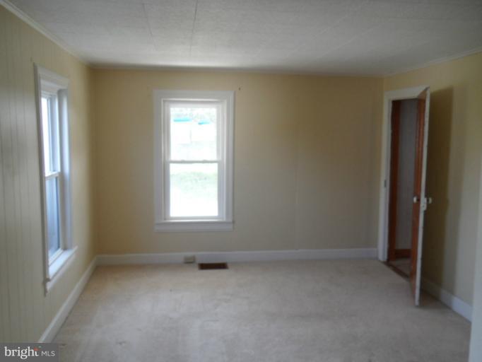 15802 Shinham Road Hagerstown, MD 21740 - Photo 3 of 12 Bedroom