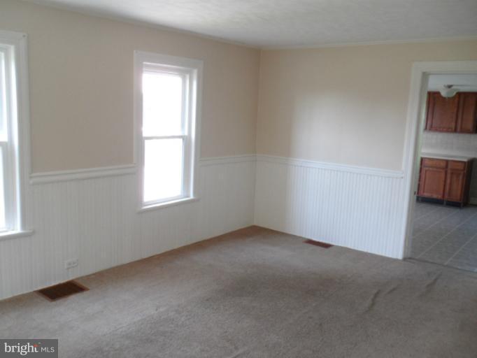 15802 Shinham Road Hagerstown, MD 21740 - Photo 4 of 12 Dining Room