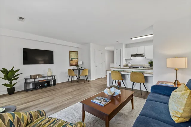 $159,700 | 200 Double Eagle Drive, Unit D2, Surfside Beach, SC 29575