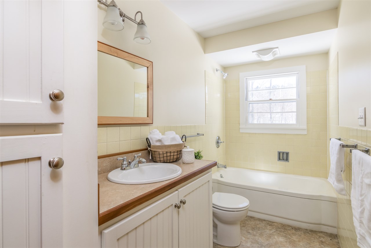5189 St George Road Williston, VT 05495 - Photo 20 of 40