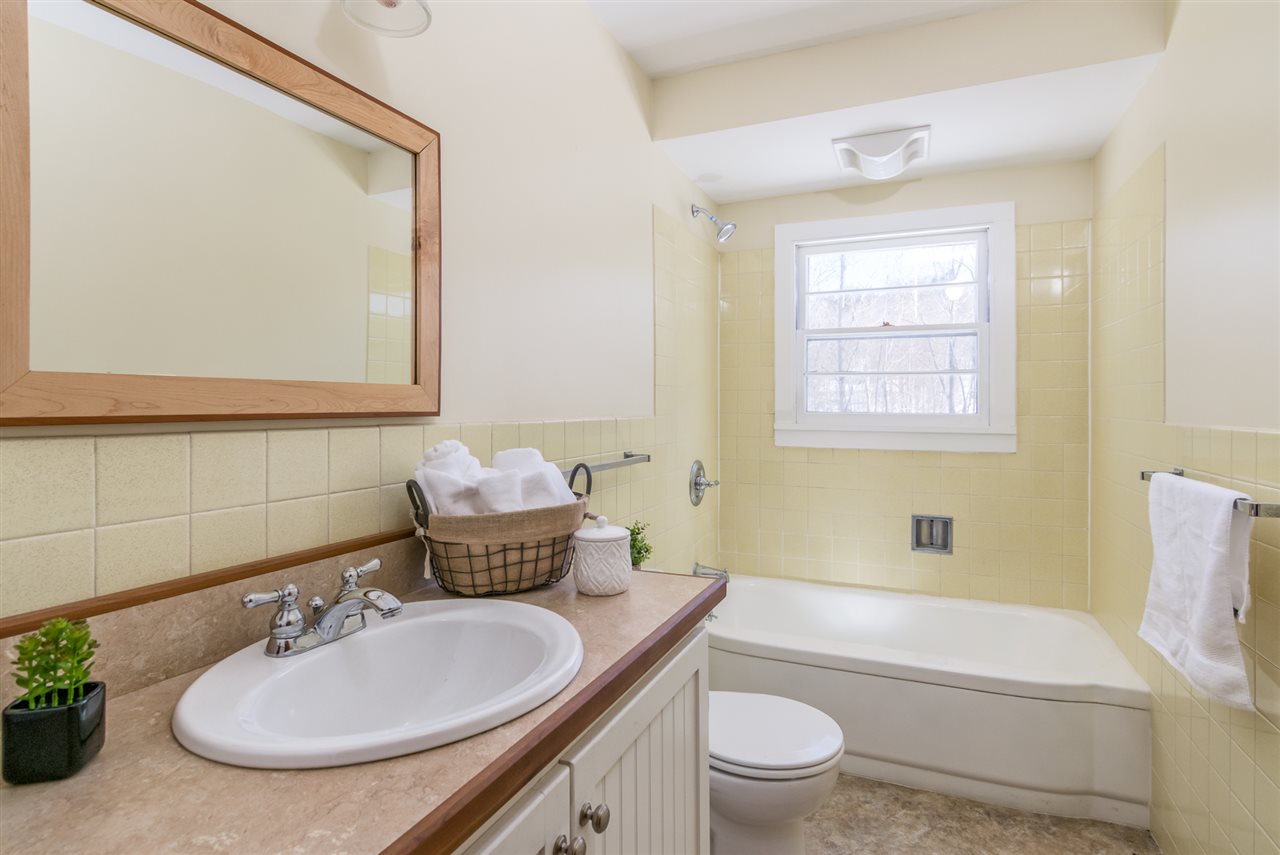 5189 St George Road Williston, VT 05495 - Photo 21 of 40