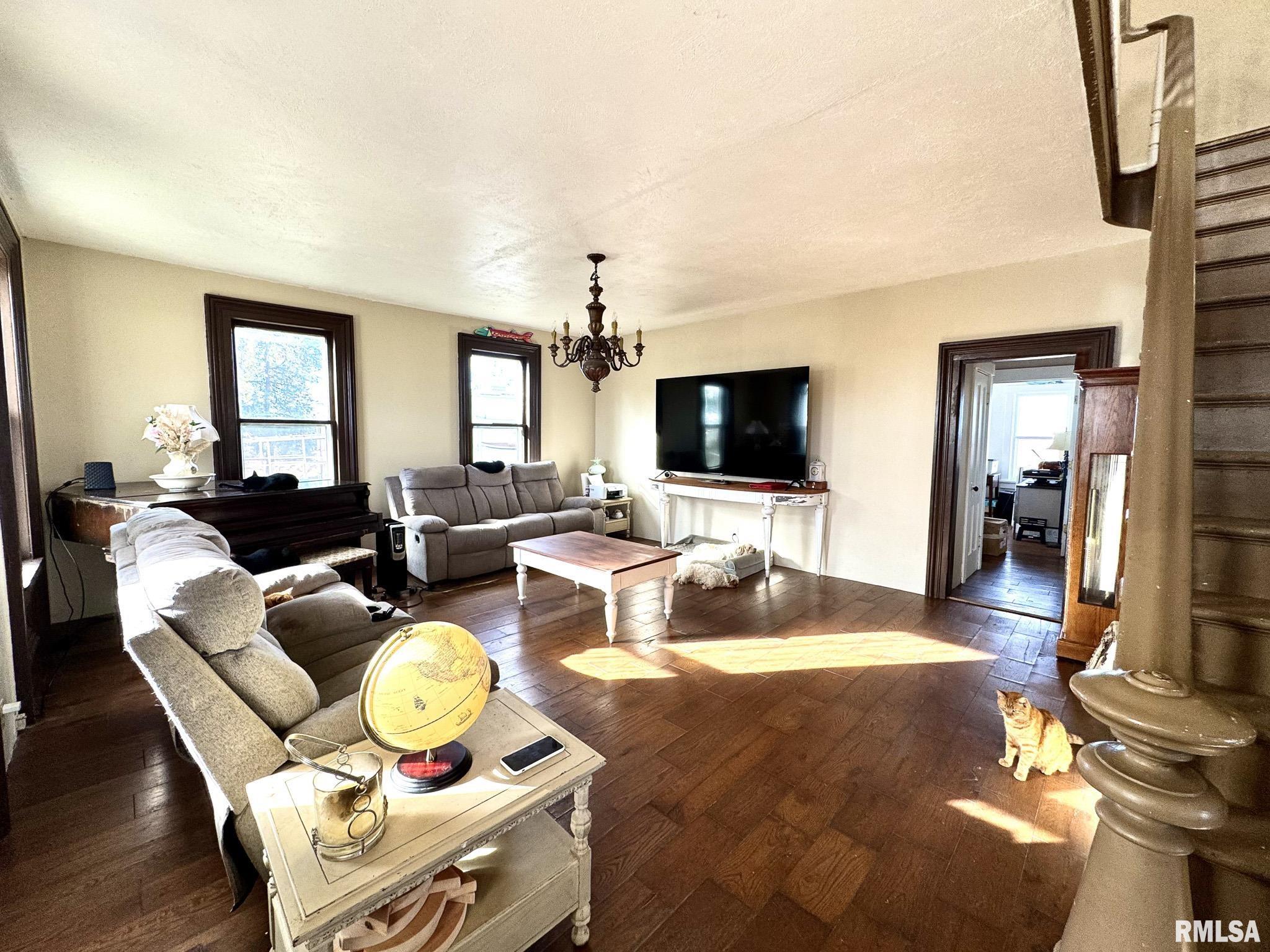 1392 54th Avenue Avon, IL 61415 - Photo 3 of 37