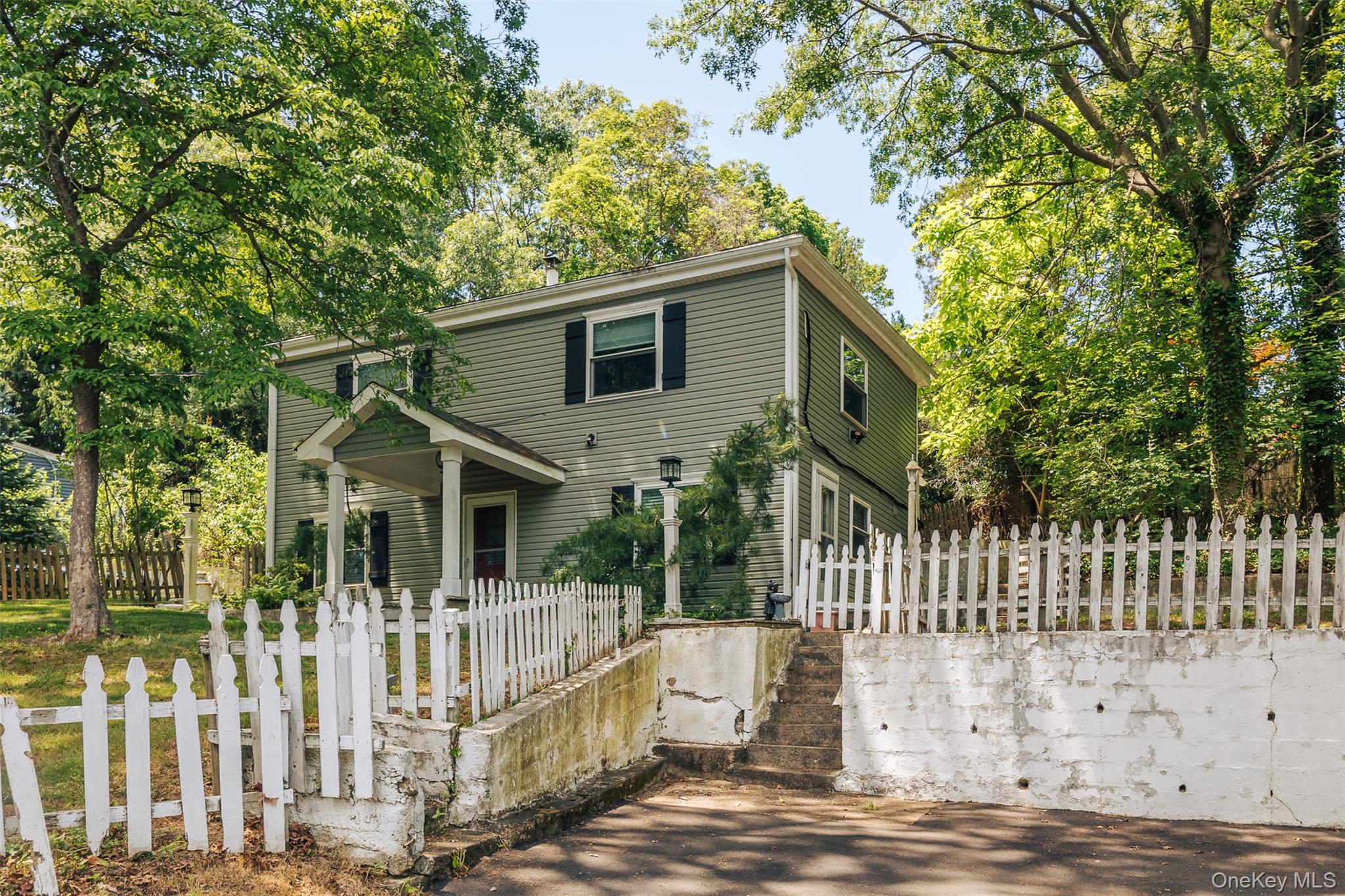 33 Port Washington Road Sound Beach, NY 11789 - Photo 16 of 25