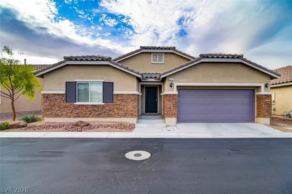 $1,950 | 6117 Riverwalk Falls Street, North Las Vegas, NV 89031