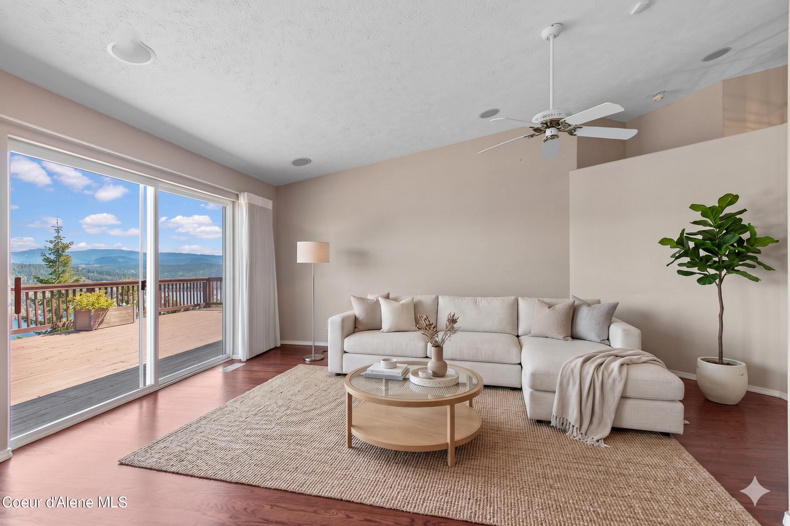 5522 East Aripa Road Harrison, ID 83833 - Photo 6 of 31 Family Room