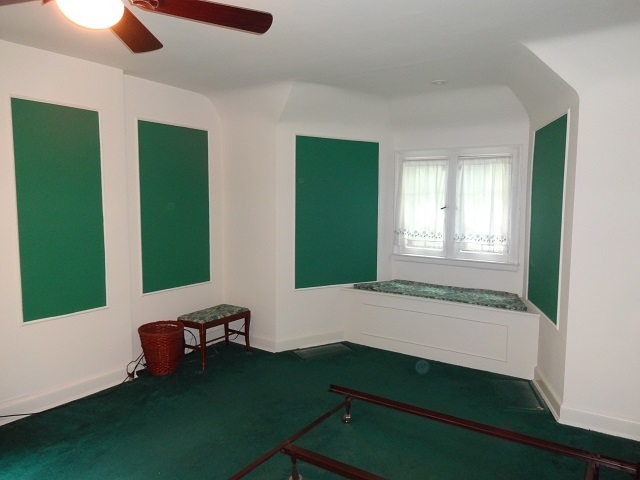 425 Moran Road Grosse Pointe, MI 48236 - Photo 12 of 19 50023717-11.JPG