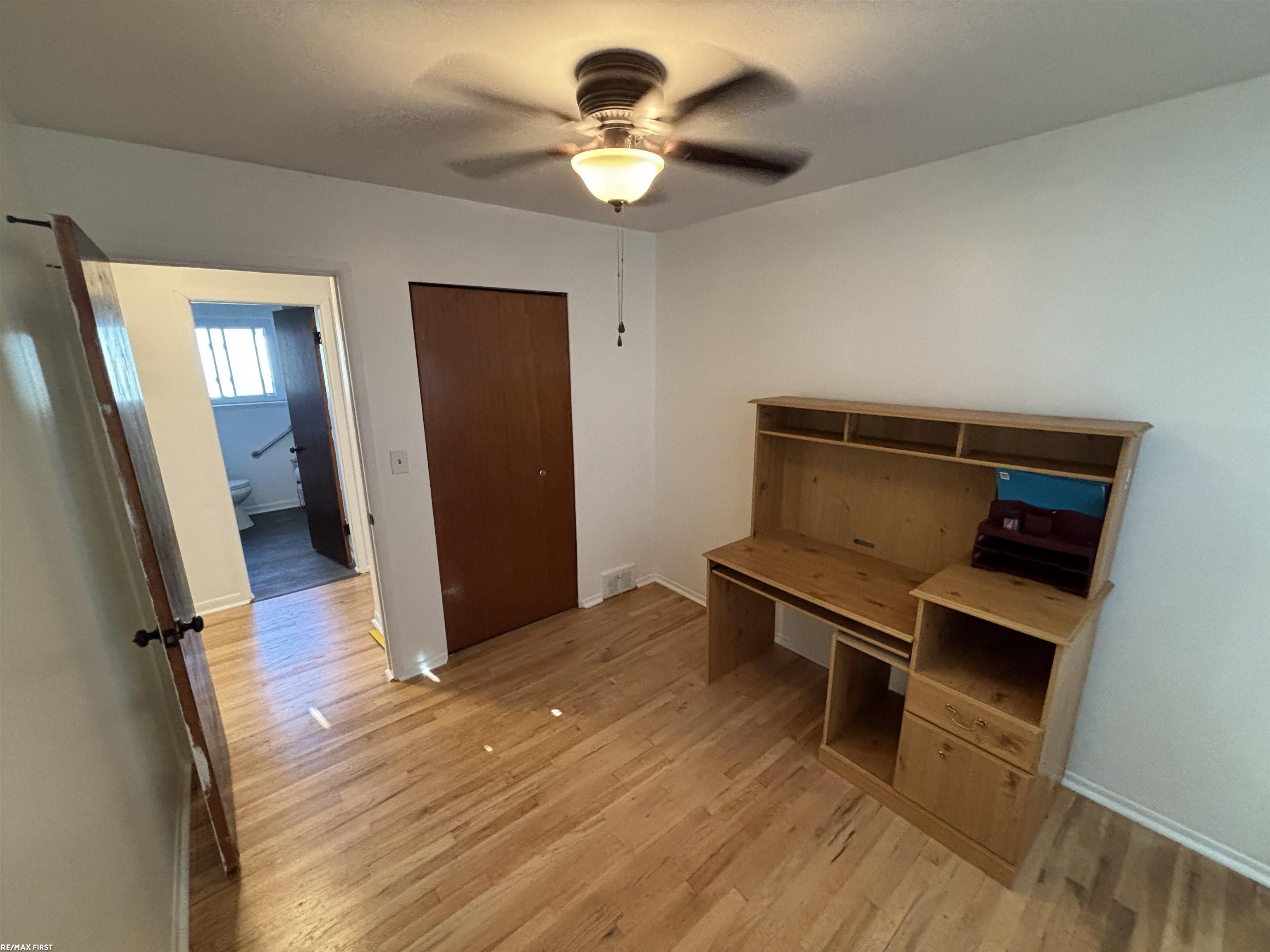 25002 Rubin Road Warren, MI 48089 - Photo 12 of 30 50138849-93601e88-b55c-47b1-9623-fdd4c615f5cf.JPG