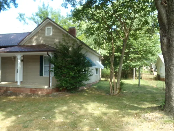 $1,450 | 729 Spruce Street, Mooresville, NC 28115