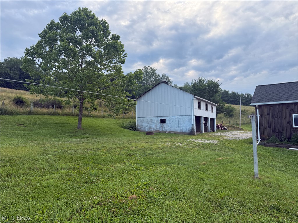 18513 Hobbler Road Kimbolton, OH 43749 - Photo 38 of 42