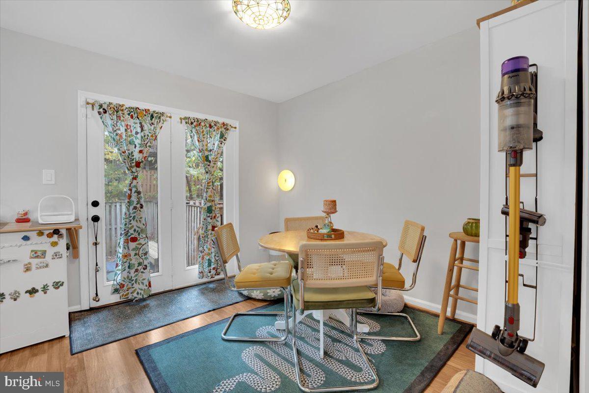 10700 Winfield Loop Manassas, VA 20109 - Photo 8 of 31 a living room with furniture and wooden floor